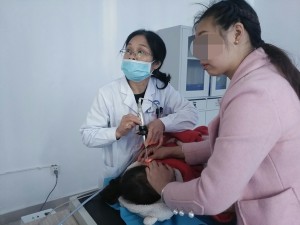 小儿耳朵疼痛，竟是感冒引起...来看看如何预防