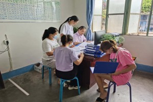 宁南县艾滋病治疗管理办公室、艾滋病抗病毒治疗中心到各乡镇卫生院开展2020年艾防第二季度督导工作