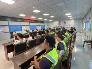健康讲座进单位，关爱职工零距离