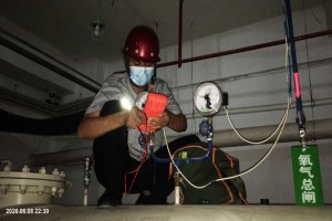 供氧巡查责任重大 精准抢修做好保障