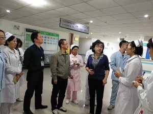 南丁格尔奖章获得者成翼娟教授莅临 外三科指导工作