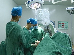 县医院骨科成功开展新型股骨近端内固定手术