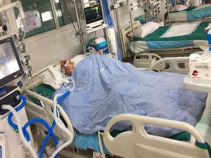 重症医学科成功抢救重度中毒患者
