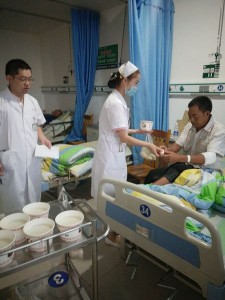 外一科积极救治6.14车祸伤员