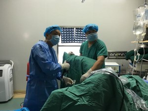 外三科成功开展输尿管软镜下钬激光碎石术