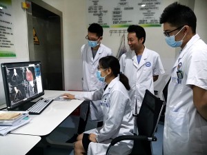 自贡四院专家授课，为新技术开展助力。