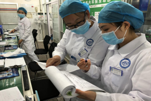 消化、呼吸内科组织开展标本采集错误应急演练