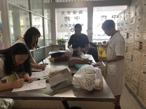 州食品药品稽查支队到我院进行中药饮片专项检查