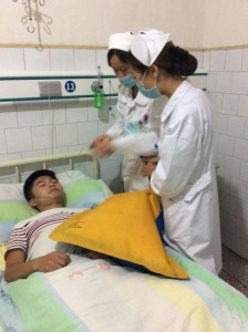 内一科开展应急演练  提高护士应急能力