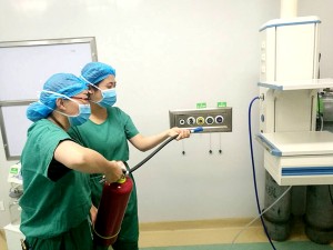 宁南县人民医院手术室组织火灾应急演练